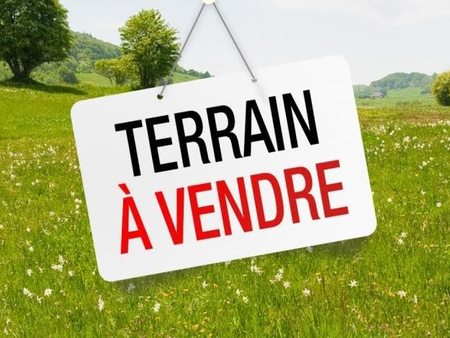 vente terrain 600 m²