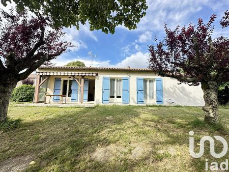 location maison meublé à singleyrac (24500) : à louer meublé / 70m² singleyrac