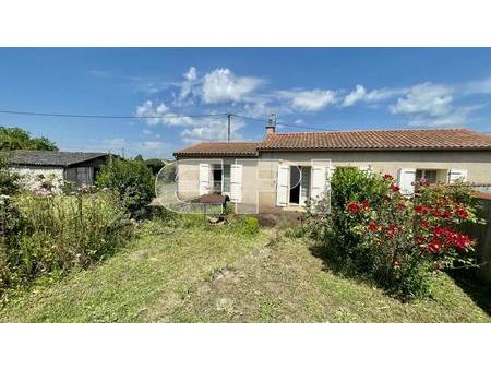 vente maison à saint-varent (79330) : à vendre / saint-varent