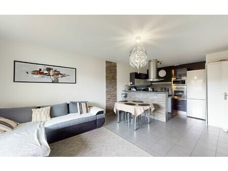 appartement vaulx-en-velin 77.6 m² t-4 à vendre  225 000 €