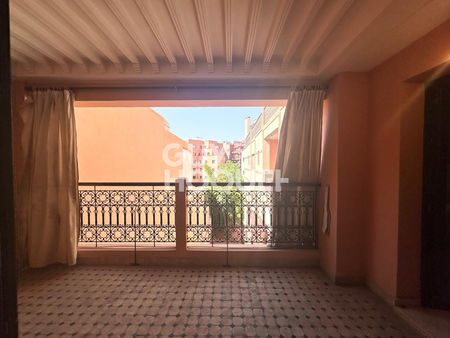 location : appartement de 3 pièces (105 m²) à marrakech