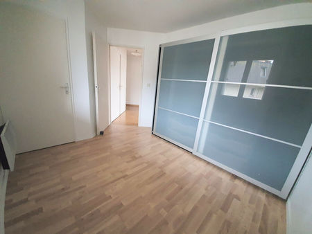 location appartement 3 pièces 46m2 grenoble 38000 - 708 € - surface privée