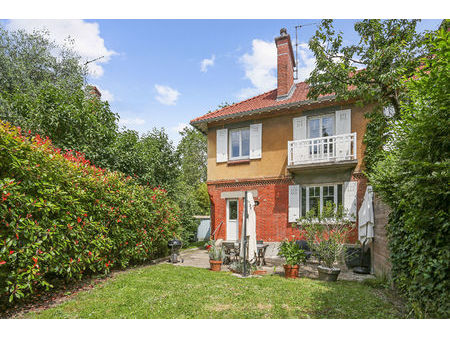 maison 5 pièces - 120 m2 avec jardin