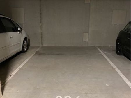 location  place de parking sécurisé