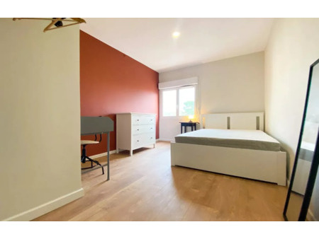 location appartement 4 pièces 10 m² mont-de-marsan (40000)