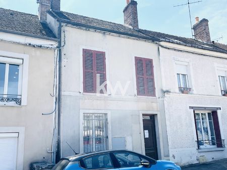 vente : maison à rénover t3 (66 m²) à chateau landon