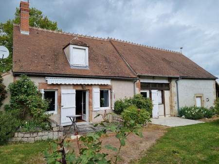 fermette charmante de 3 chambres avec vue sur la campagne  en lisière de la forêt de tronç