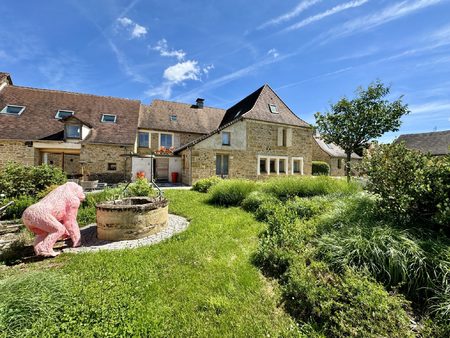 magnifique maison rénovée  gîtes et piscine