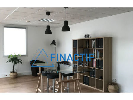 location bureau 70 m² éguilles (13510)