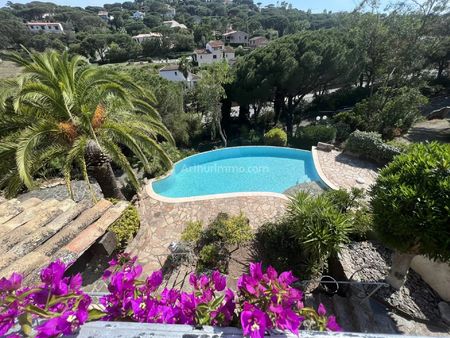 location maison 4 pièces 115 m2 à sainte-maxime