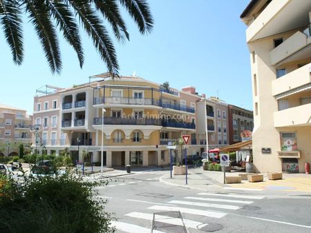 location garage 15 m2 à sainte-maxime