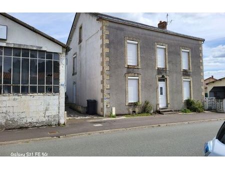 vente maison 7 pièces 189 m² saint-hilaire-de-voust (85120)