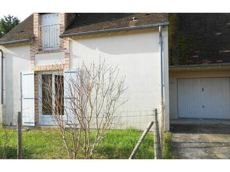 location maison 5 pièces 93 m² selles-saint-denis (41300)