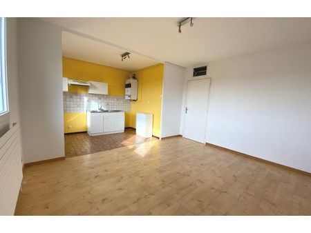 location appartement 1 pièce 32 m² romans-sur-isère (26100)