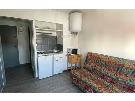 location appartement  m² t-1 à pau  400 €