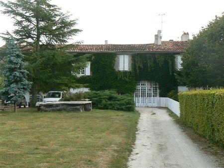 studio meublé dans maison bourgeoise