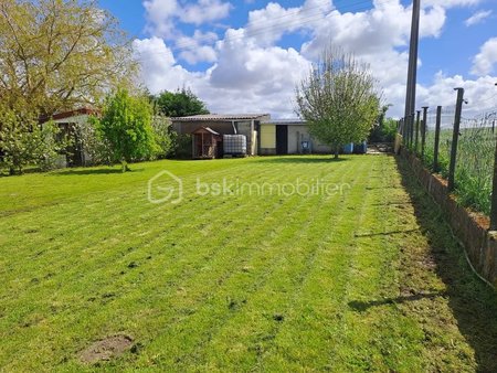 maison de 168 m² à montrecourt