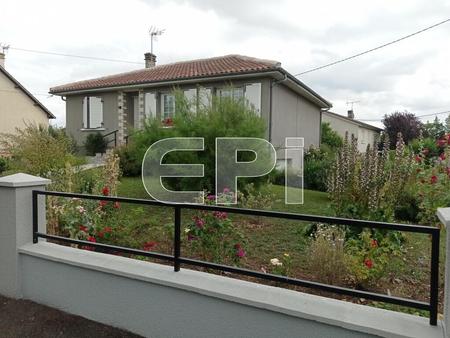 vente maison à thouars (79100) : à vendre / thouars