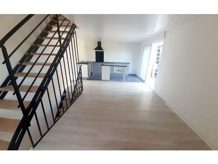 location maison  79.1 m² t-3 à bosmie-l'aiguille  715 €