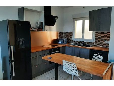 location appartement 2 pièces 46 m² bourgoin-jallieu (38300)