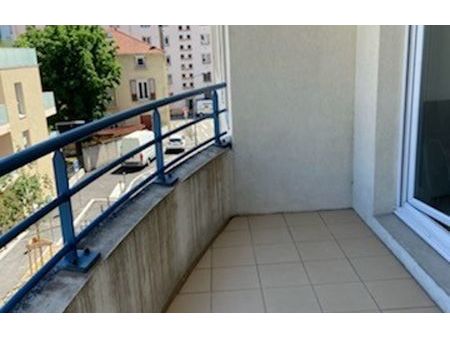 location appartement 2 pièces 47 m² villeurbanne (69100)