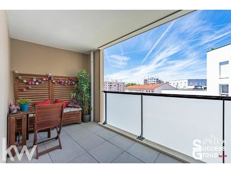 villeurbanne - appartement t4 traversant de 77 m² avec un balco