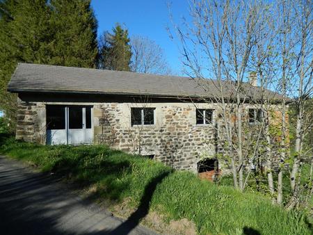 anciene grande ferme de montagne à finir de renover sur 1430m2 de terrain