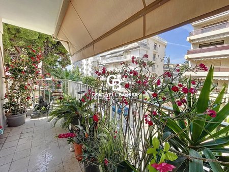 cannes palm beach - appartement avec terrasse - plages et commerces à pied
