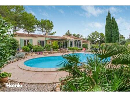 vidauban villa 5p de plain-pied avec piscine et dependance