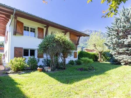 viager : chalet avec jardin à saint-lary-soulan