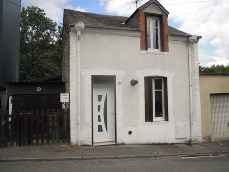 maison rénovée mitoyenne d'un coté de 66 m2 sh avec un jardin à nouzonville