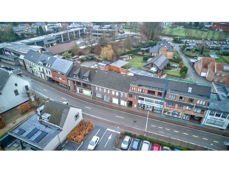 woning met winkel en 3 appartementen - volledig onderkelderd