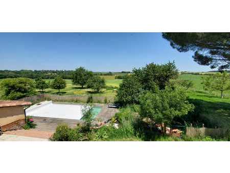 ferme rénovée de 370m2 avec piscine et vue sur les pyrénées