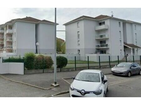 location parking pau (64000)