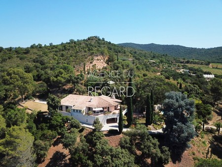 propriété à vendre à la la londe-les-maures