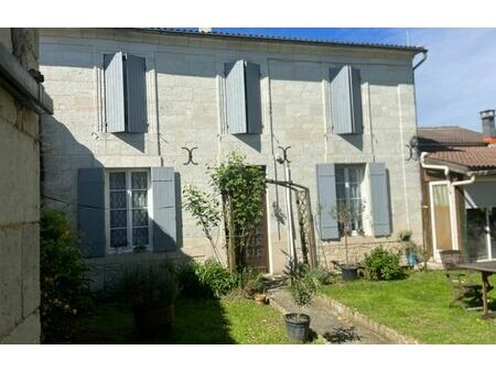 vente maison en viager 22 pièces 200 m² montlieu-la-garde (17210)