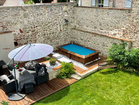 vente maison 8 pièces  450.00m²  layrac