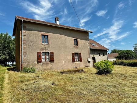 vente ferme habitable  5 pièces  terrain de 41 40 ares  lure  haute-saone 127 000 euros