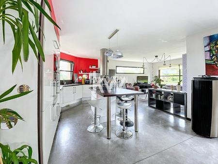 vente maison à plougonvelin (29217) : à vendre / 202m² plougonvelin