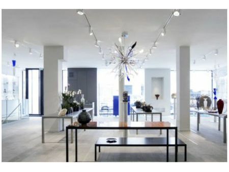 boutique 348 m² paris