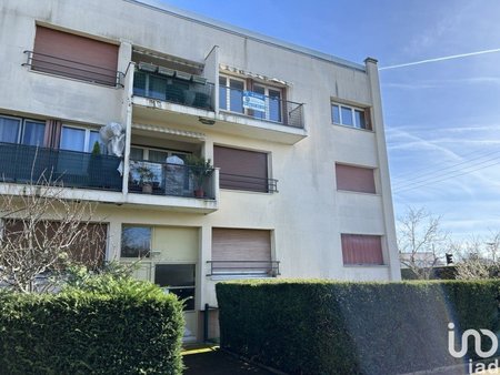 location appartement 4 pièces de 69 m² à sainte