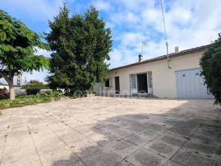 vente maison à bourg-charente (16200) : à vendre / 85m² bourg-charente