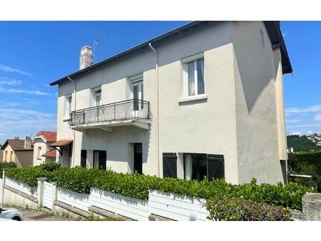 maison saint-genest-lerpt 20 m² t-6 à vendre  320 000 €