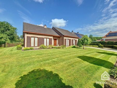 landhuis met 3 slaapkamers en mooie tuin te sint-huibrechts-lille op 14a79