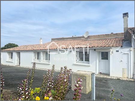 vente maison à saint-michel-en-l'herm (85580) : à vendre / 125m² saint-michel-en-l'herm