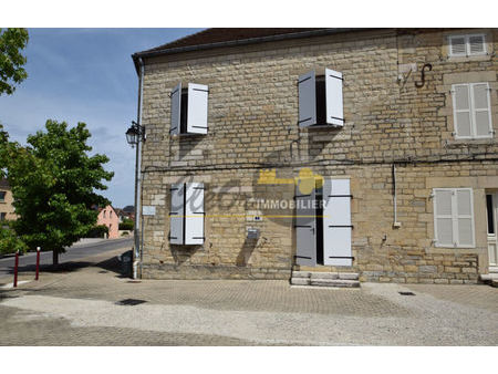 location maison 4 pièces 148 m² pierre-de-bresse (71270)