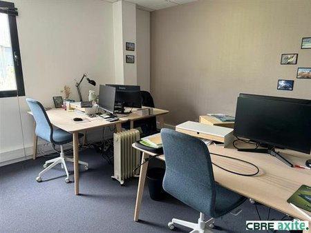 location bureau saint baldoph 194 m²