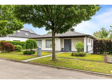 fantastisch onderhouden bungalow in residentiële wijk