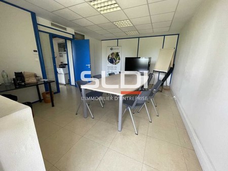 location de bureau de 163 m² à limas - 69400