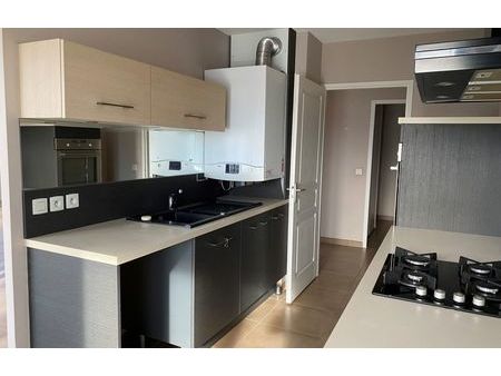 location appartement 5 pièces 109 m² romans-sur-isère (26100)